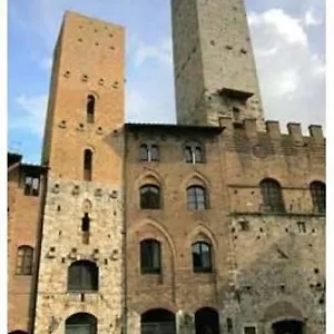 Apartment La Torre Useppi, San Gimignano